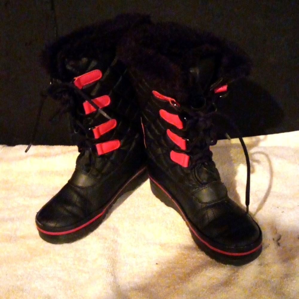 Rugged Outback Girls boots